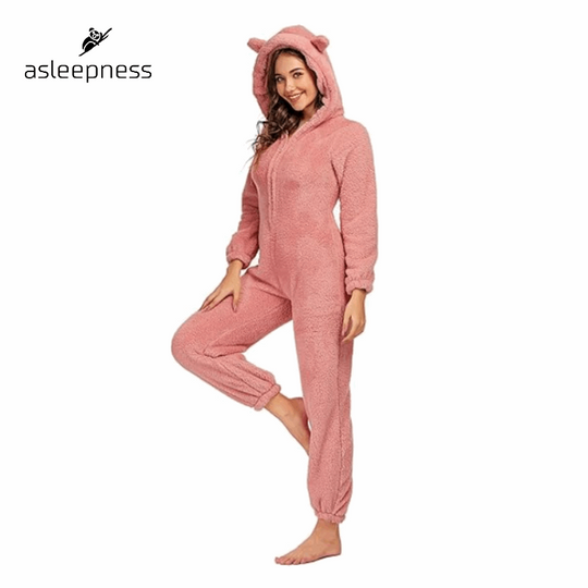 Komfortabelt Jumpsuit heldragt, pyjamas, nattøj og fritidstøj i pink lavet i fleece med lange ærmer og hætte