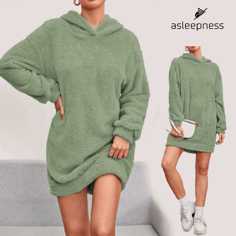 Grøn fleece hættetrøje, hyggekjole og nattøj 